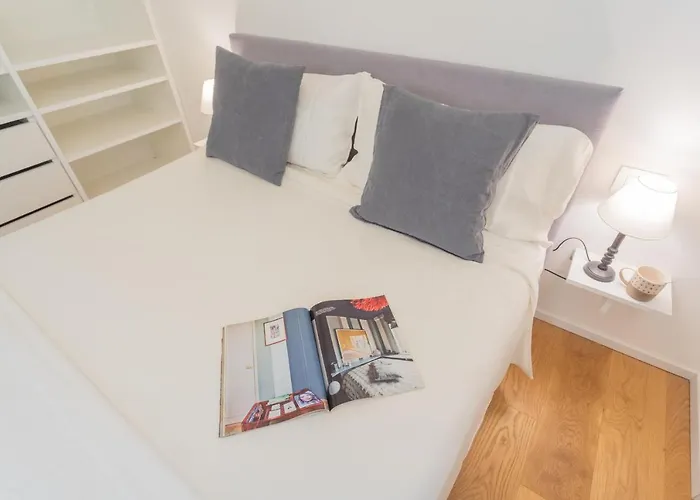 A Step From The Lake Apartment By Rent All Como
